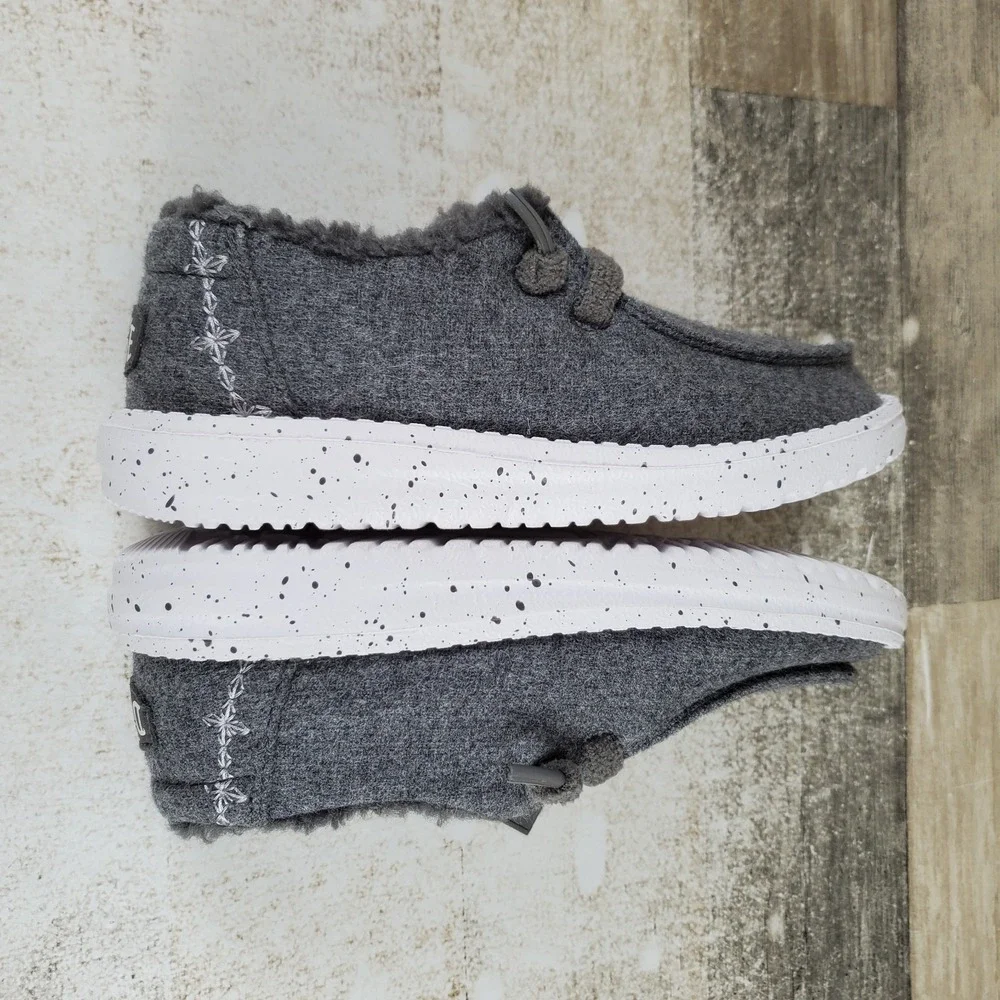 Hey Dude Wendy Wool Cozy Kids Shoes 13 C13 Charcoal White Round Toe Low Top